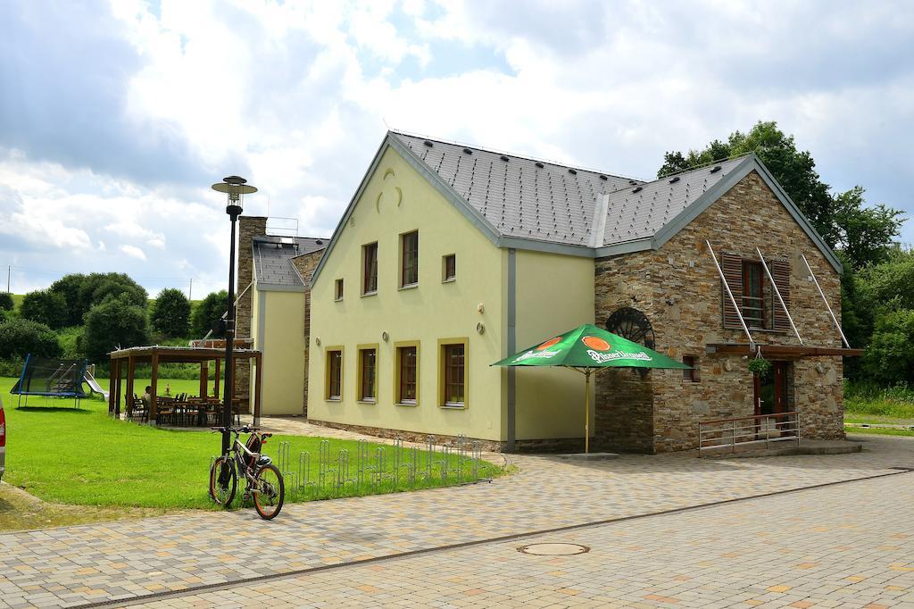 Penzion Mlyn Ropice Extérieur photo